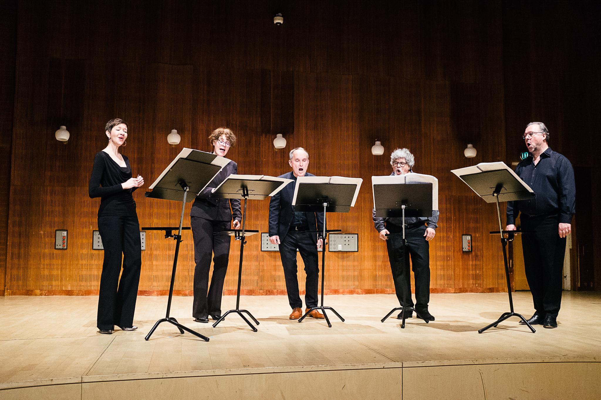 Neue Vocalsolisten fra Stuttgart gav to koncerter på Det Kongelige Danske Musikkonservatorium i november. Blandt andet en workshop-koncert med de studerendes værker. Foto: Malthe Folke Ivarsson